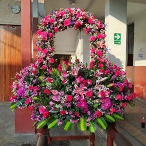 Flores para procesión arcos y conos
